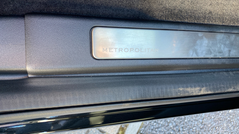 Land Rover Discovery Sport 1.5 P270e Metropolitan 5dr Auto [5 Seat] Station Wagon